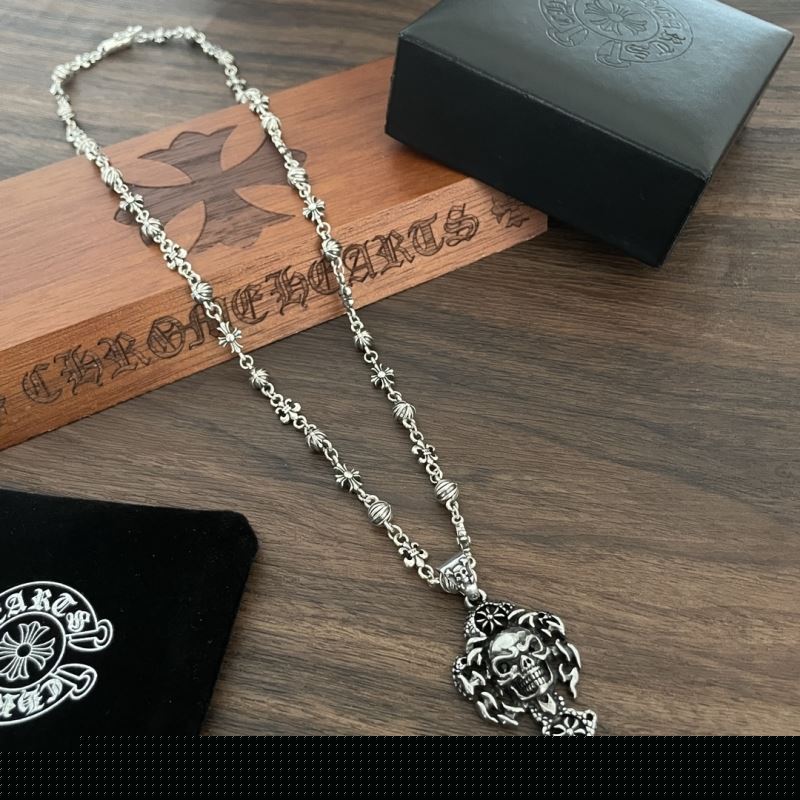 Ch**me He**ts necklaces